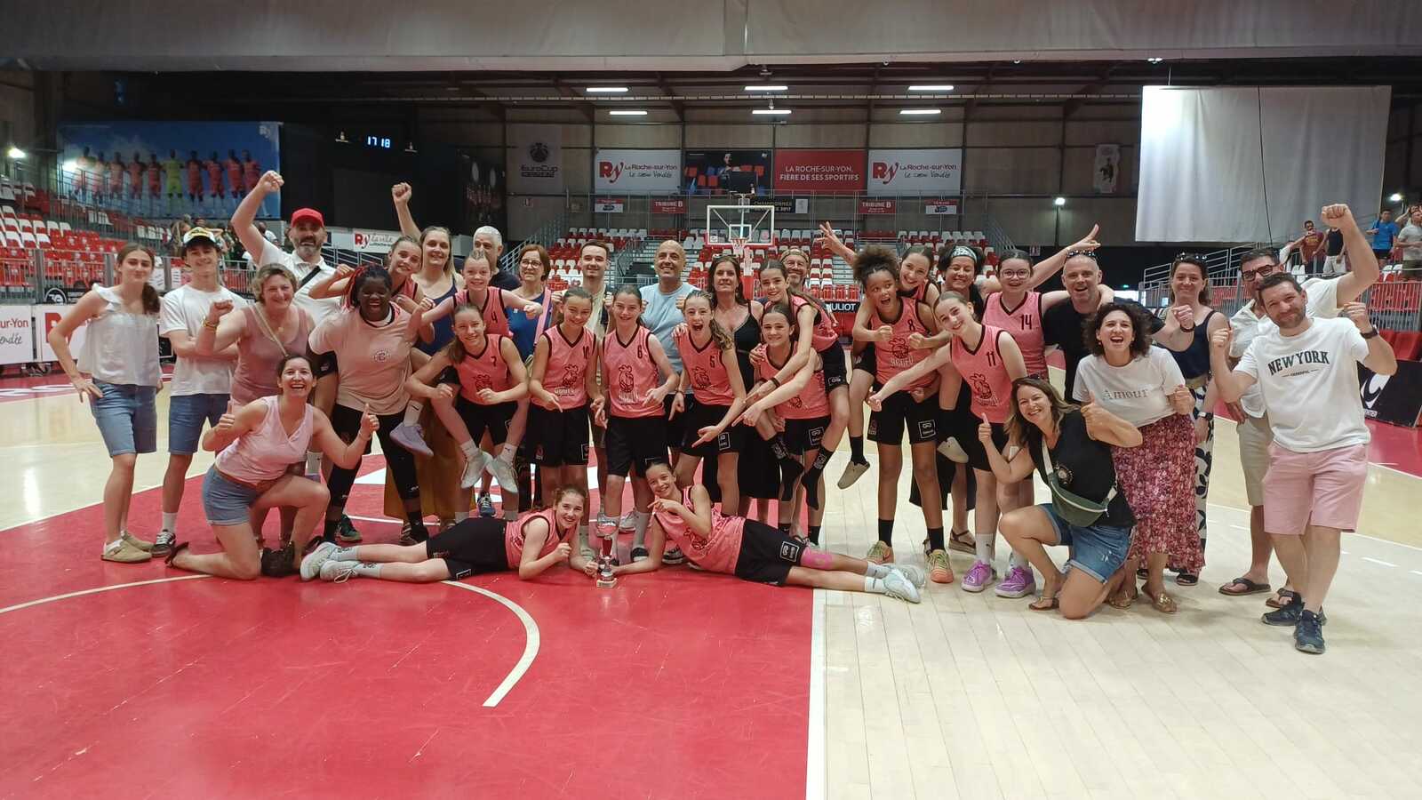 U13F : Vainqueures de la 1ère édition du tournoi du RVBC